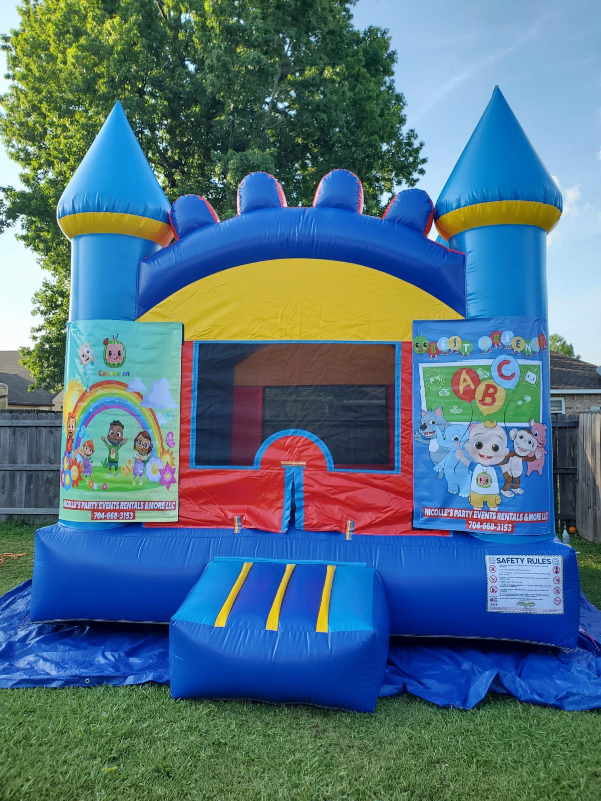 Bounce House Rental: Blue Delight - Blue and Yellow Castle
